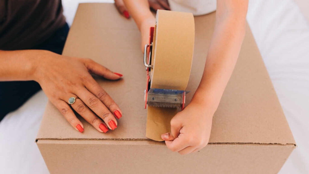 best movers and packers in Dubai which can easily relocate house items professionally